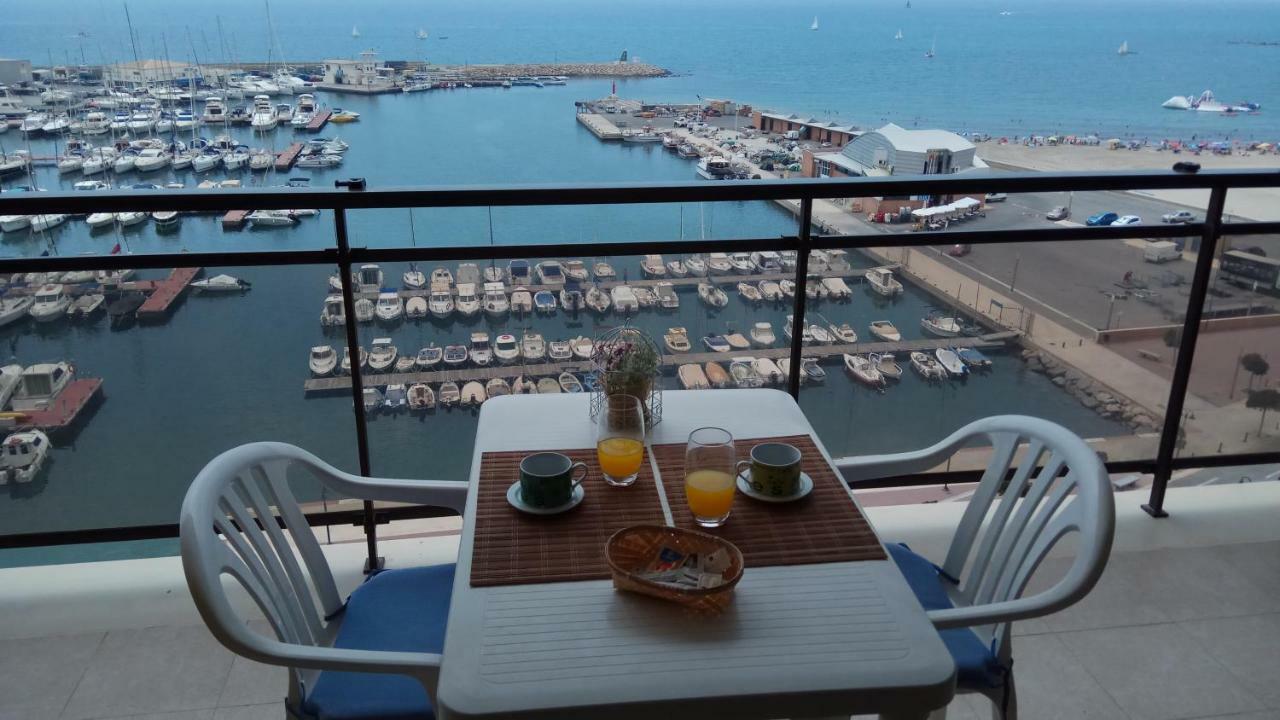 Apartamento Sobre El Puerto El Campello Exteriör bild
